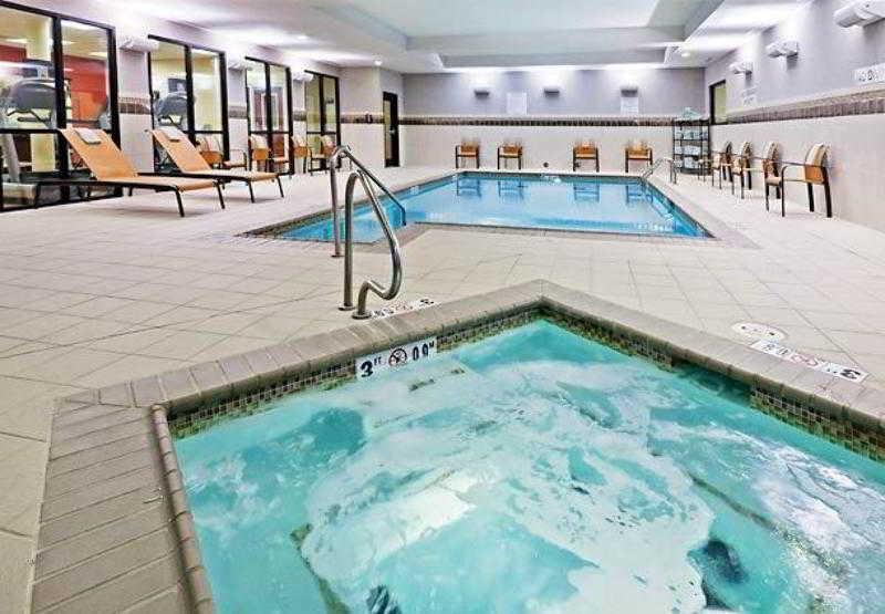 Courtyard By Marriott Tulsa Woodland Hills Hotel Kültér fotó