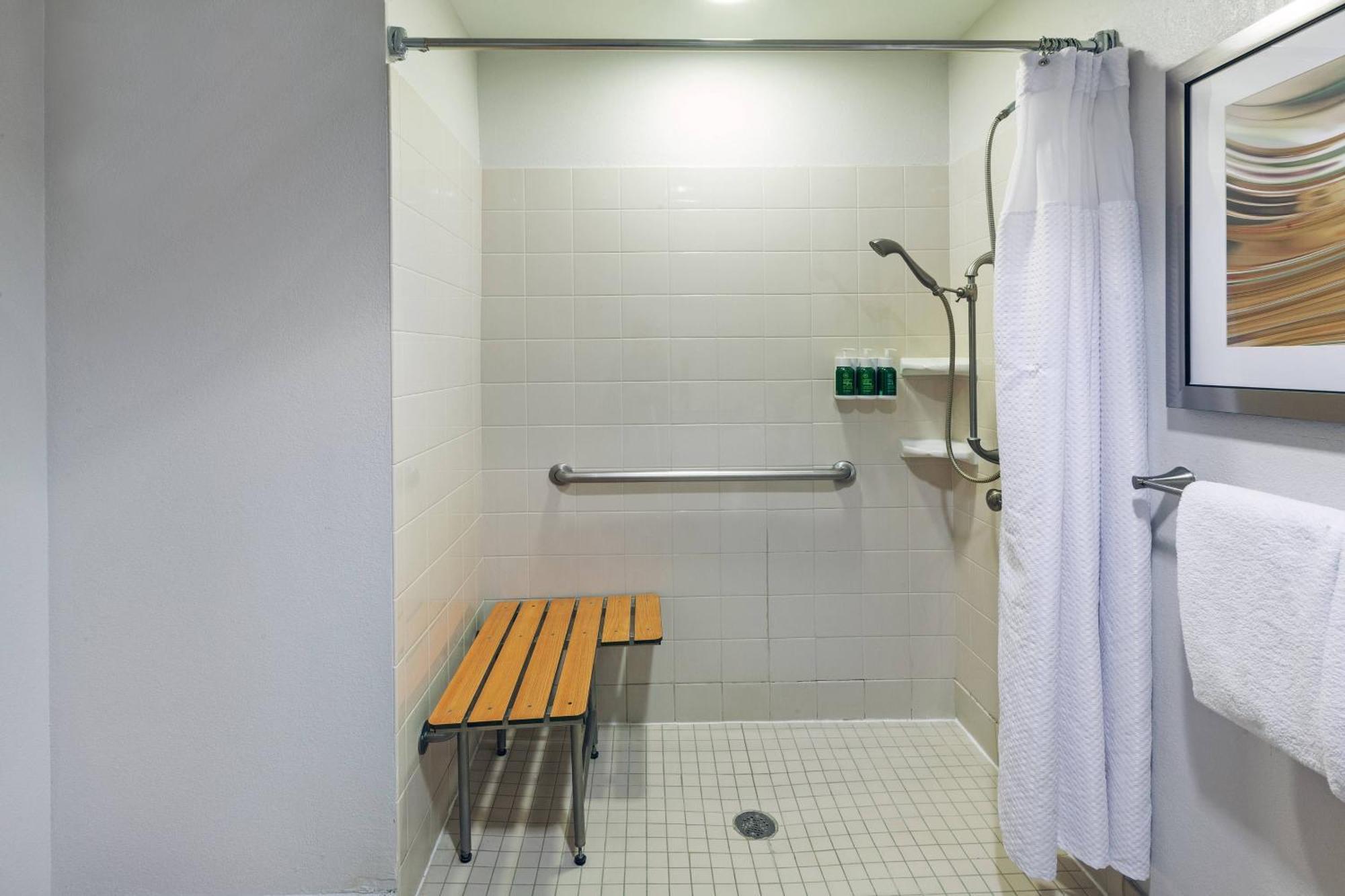 Courtyard By Marriott Tulsa Woodland Hills Hotel Kültér fotó