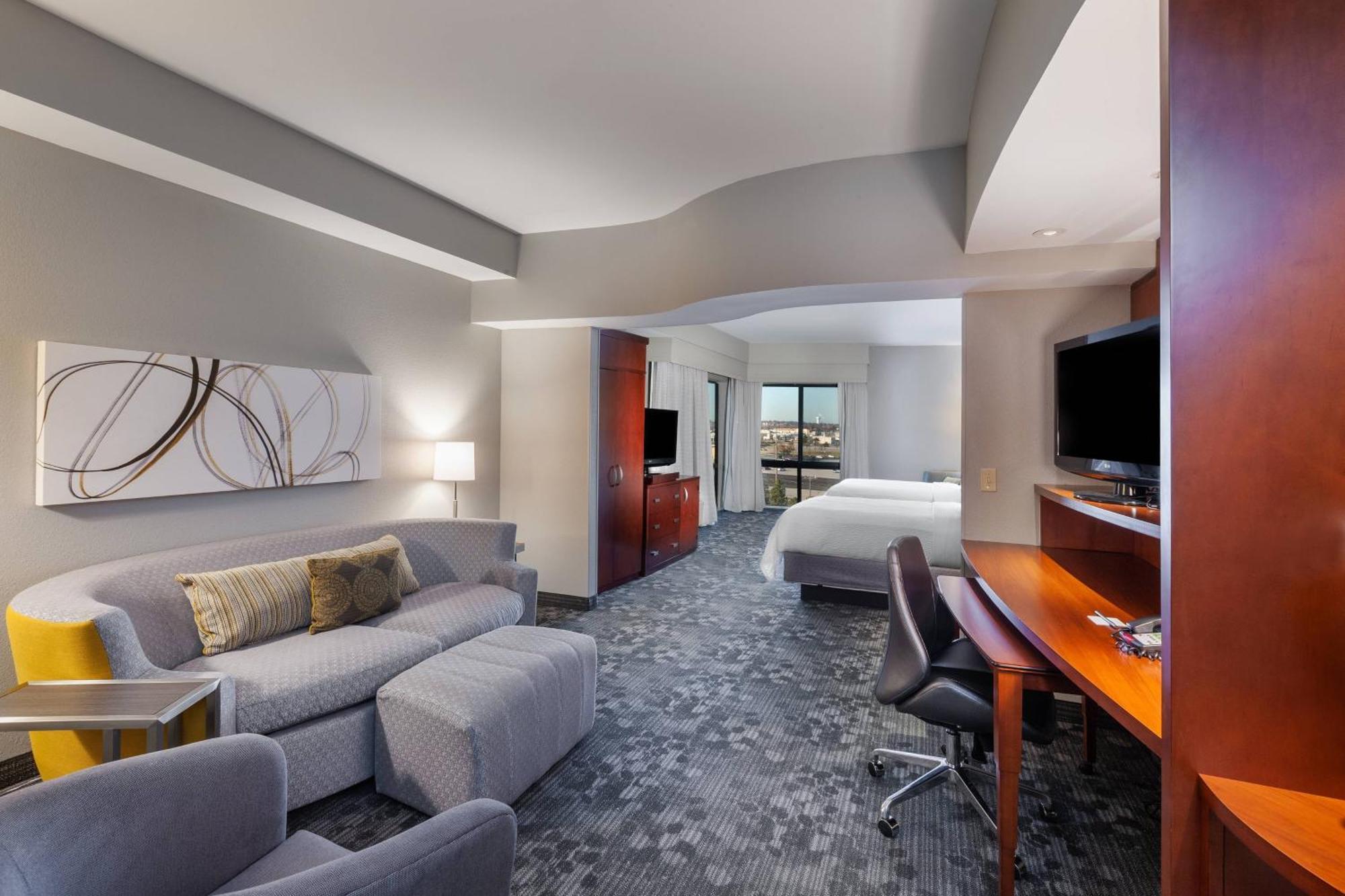 Courtyard By Marriott Tulsa Woodland Hills Hotel Kültér fotó