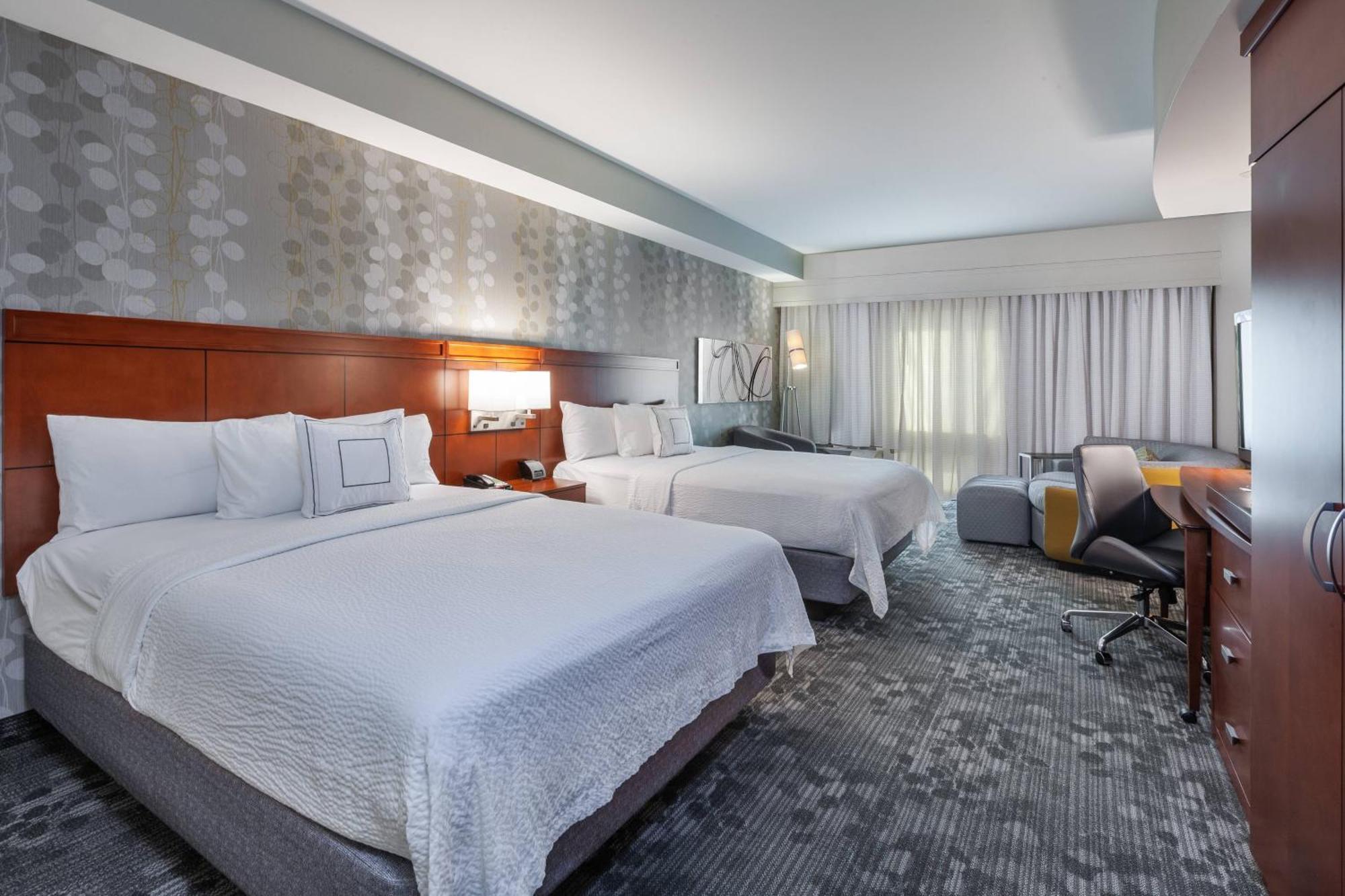 Courtyard By Marriott Tulsa Woodland Hills Hotel Kültér fotó