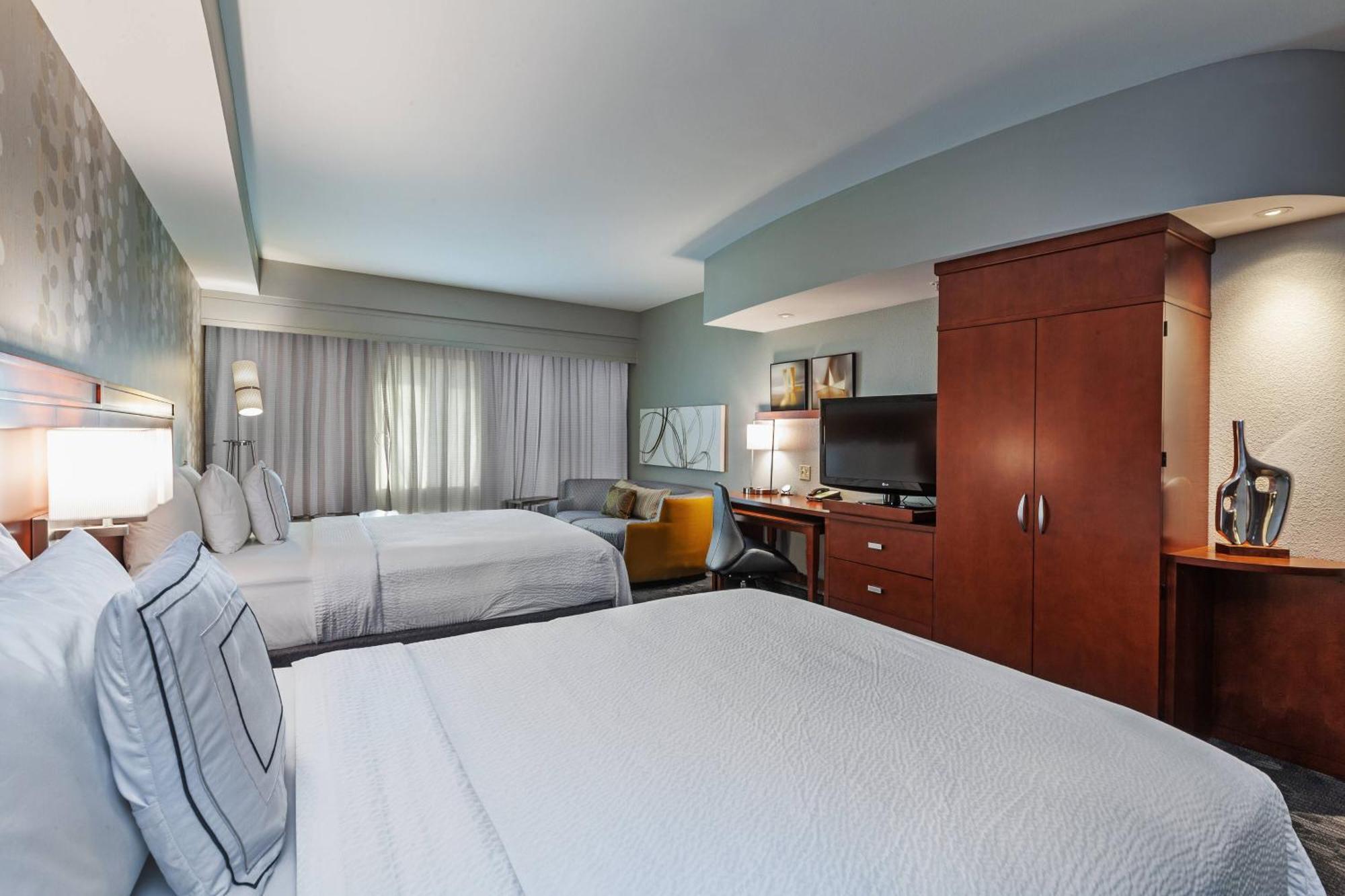 Courtyard By Marriott Tulsa Woodland Hills Hotel Kültér fotó