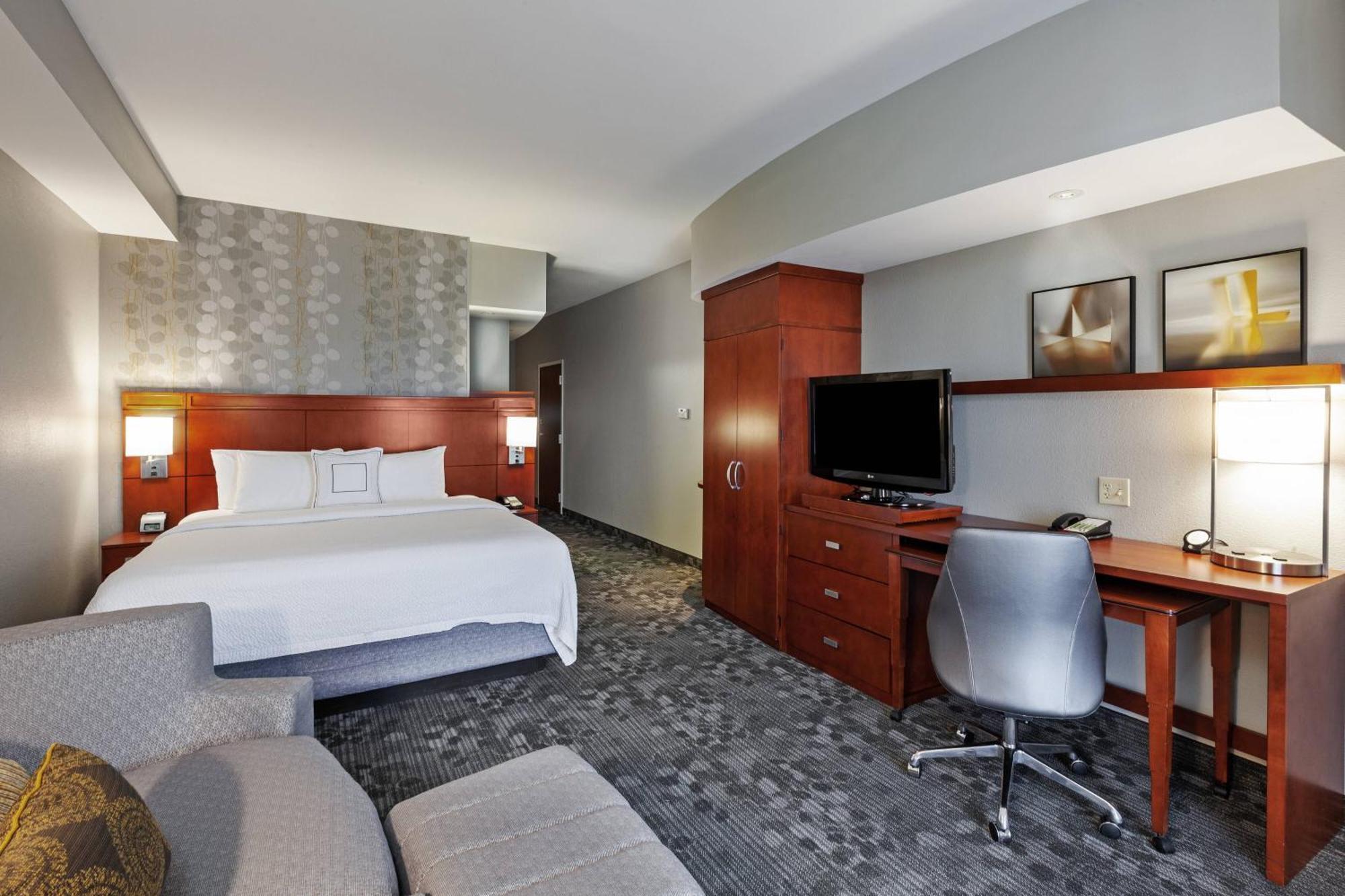 Courtyard By Marriott Tulsa Woodland Hills Hotel Kültér fotó