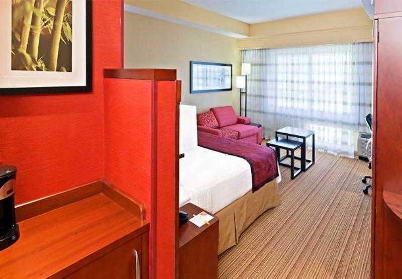 Courtyard By Marriott Tulsa Woodland Hills Hotel Kültér fotó