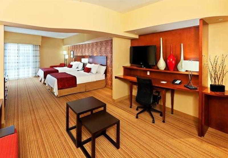 Courtyard By Marriott Tulsa Woodland Hills Hotel Kültér fotó